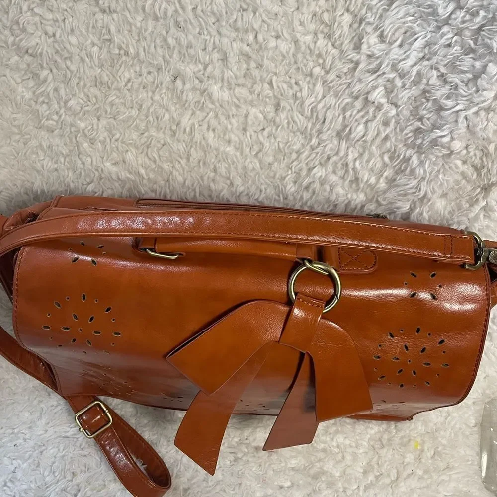 Ecosusi Synthetic leather tan Laptop Large Briefcase Bow & Eyelet accents